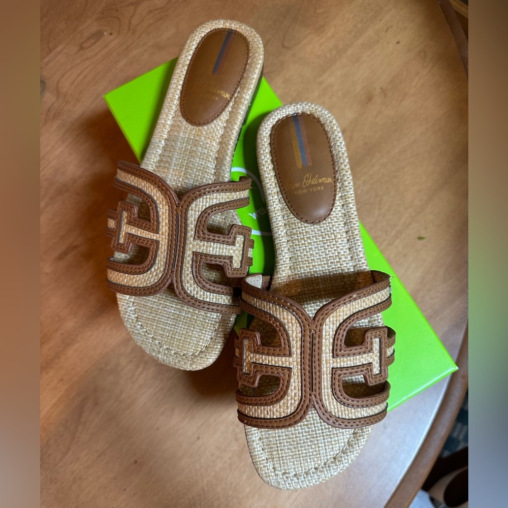New! Sam Edelman natural shades slides size 6